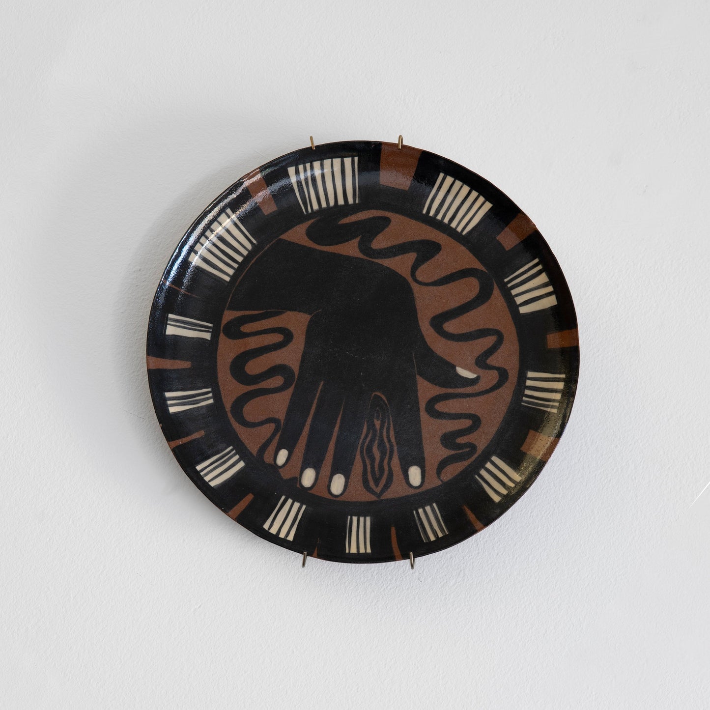 Adele Bryges, Diving for Pearls Plate