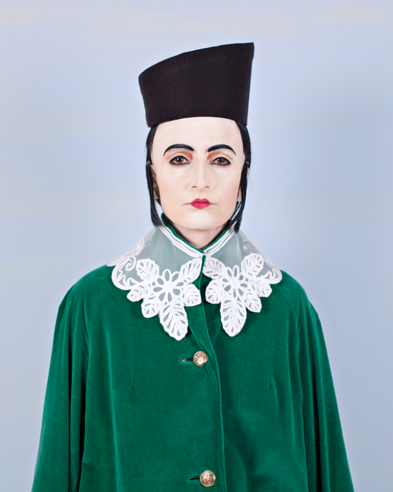Shirin Fathi, Green Dressed