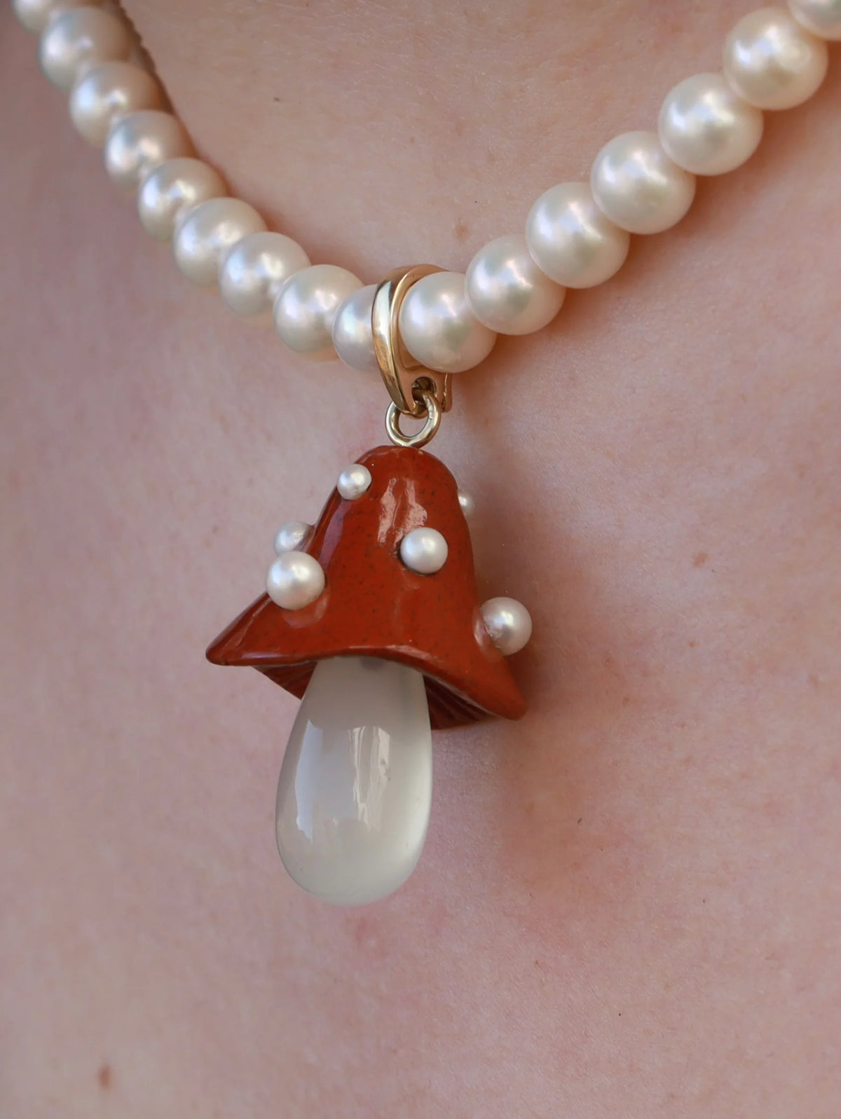 Martina Kocianova, The Toadstool Pendant
