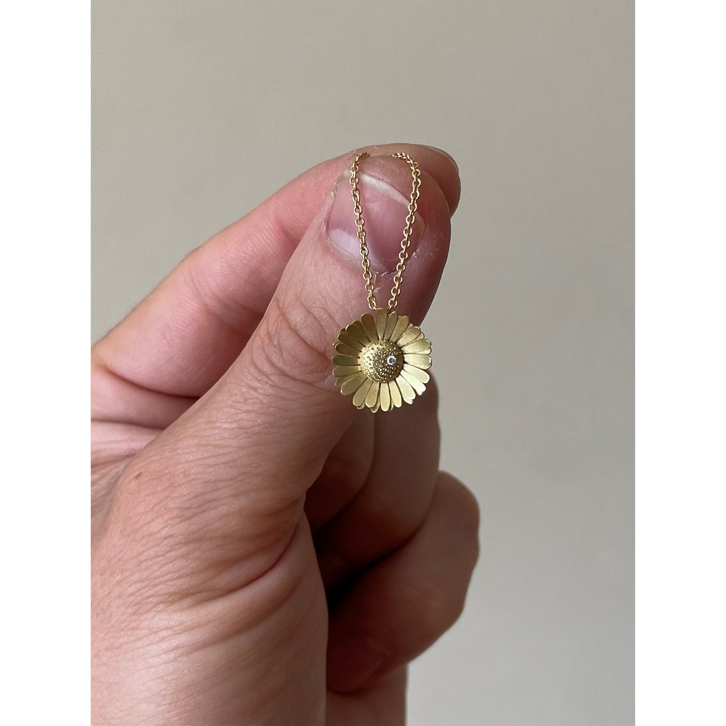 Christopher Thompson Royds, Daisy: Pendant