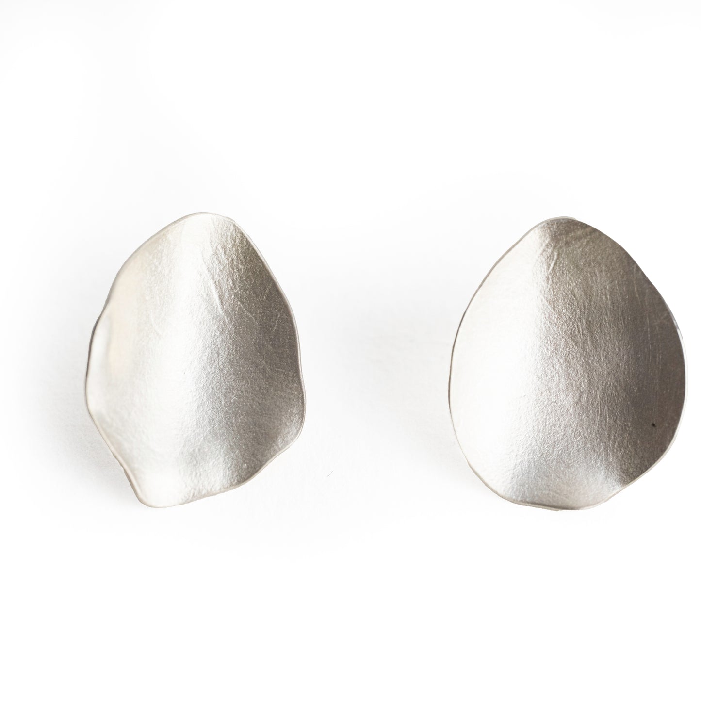 Shinta Nakajima, White Rose Single Earrings