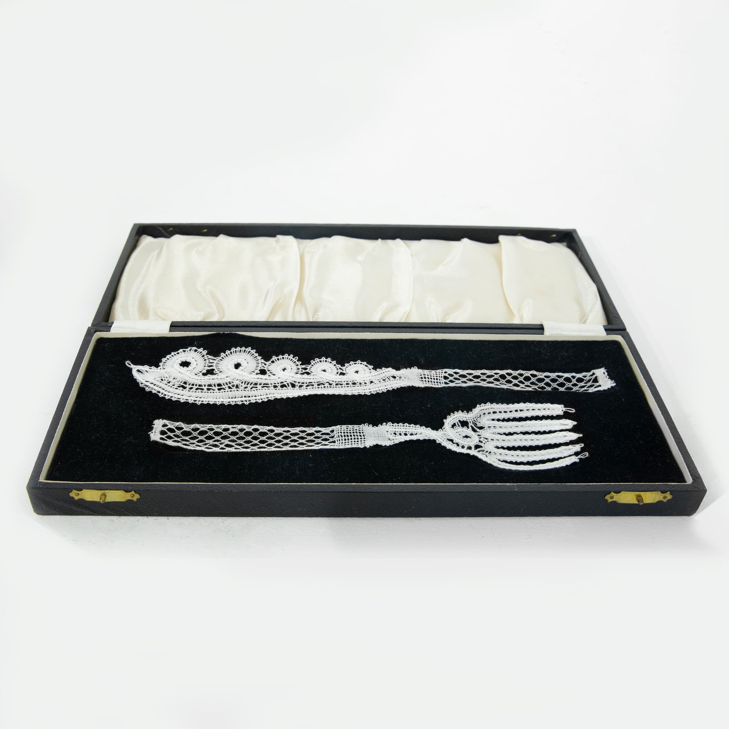 Jingyi Li, The Hidden Drawer - Dinner Set 03