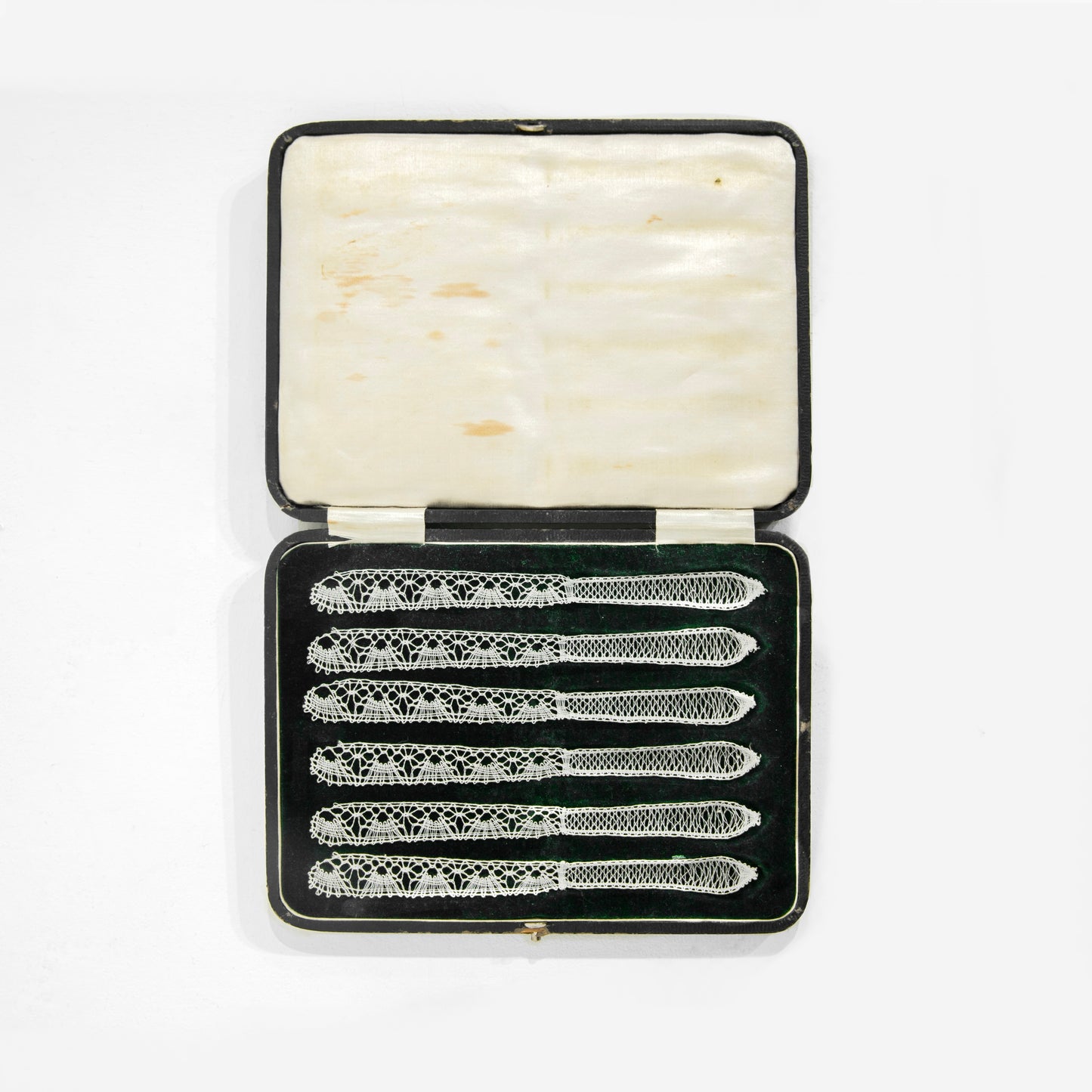 Jingyi Li, The Hidden Drawer - Butter Knife