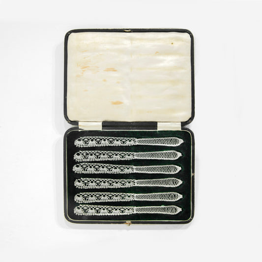 Jingyi Li, The Hidden Drawer - Butter Knife