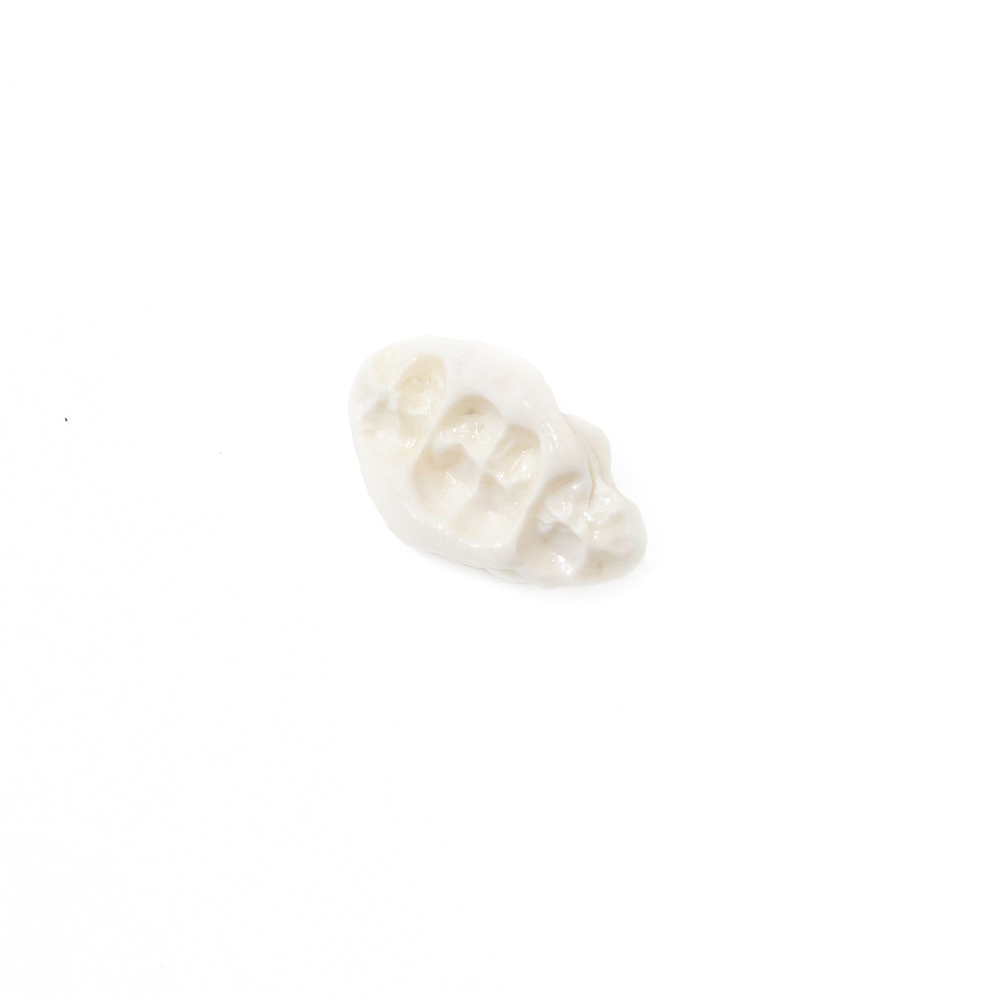 Ella Lynch, Gum Pins