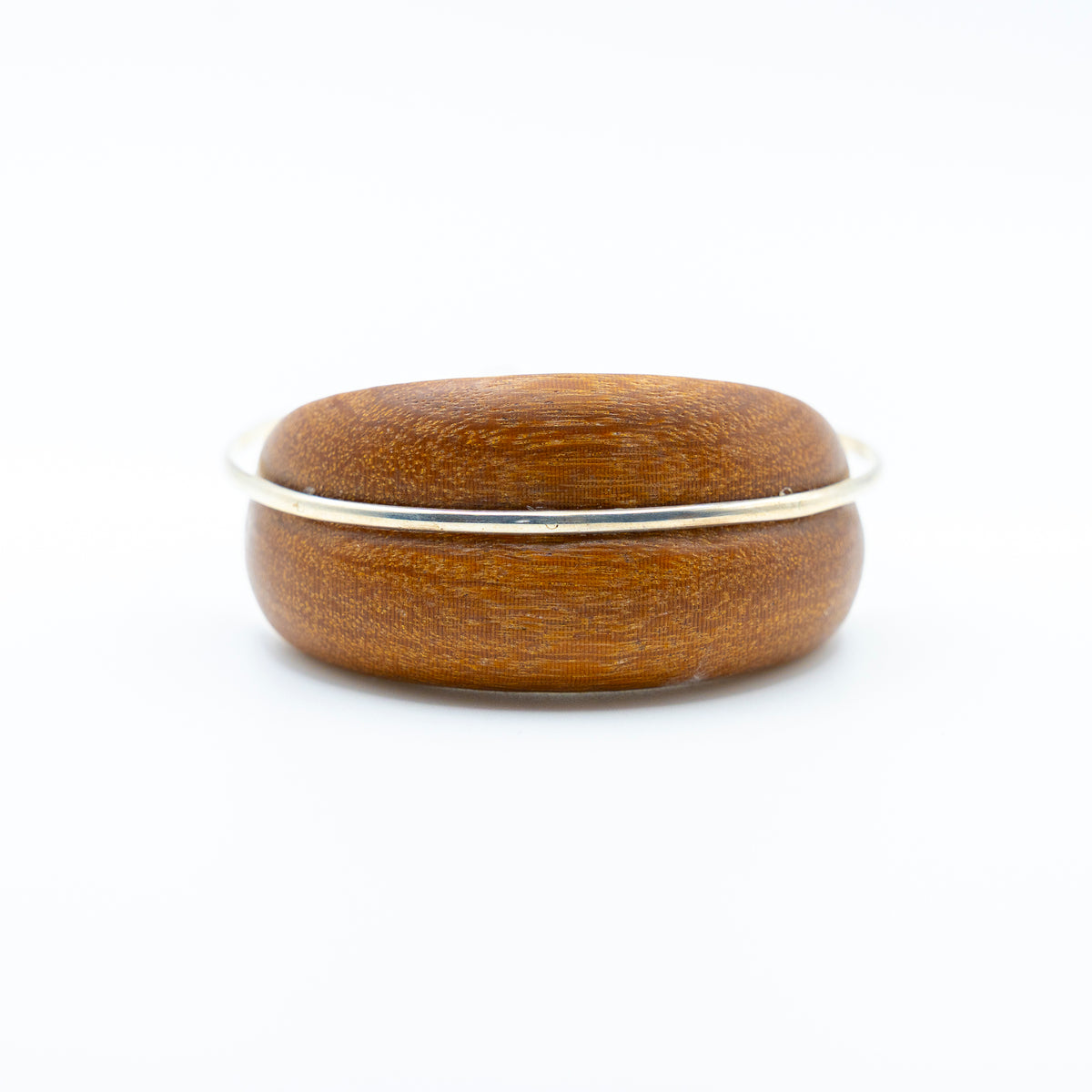 Helena Palmeira, Cumaru Bracelet