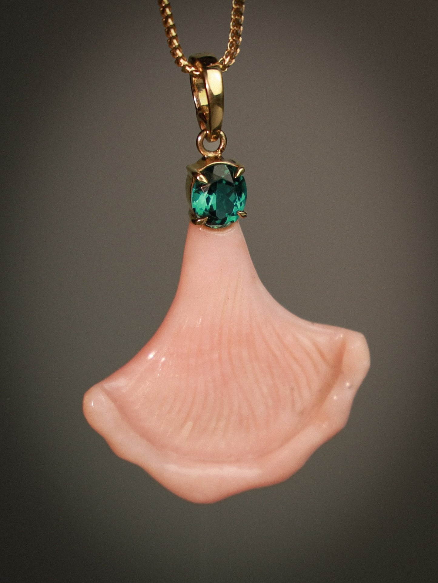 Martina Kocianova, Astroshrooms - Pink Oyster (Libra)