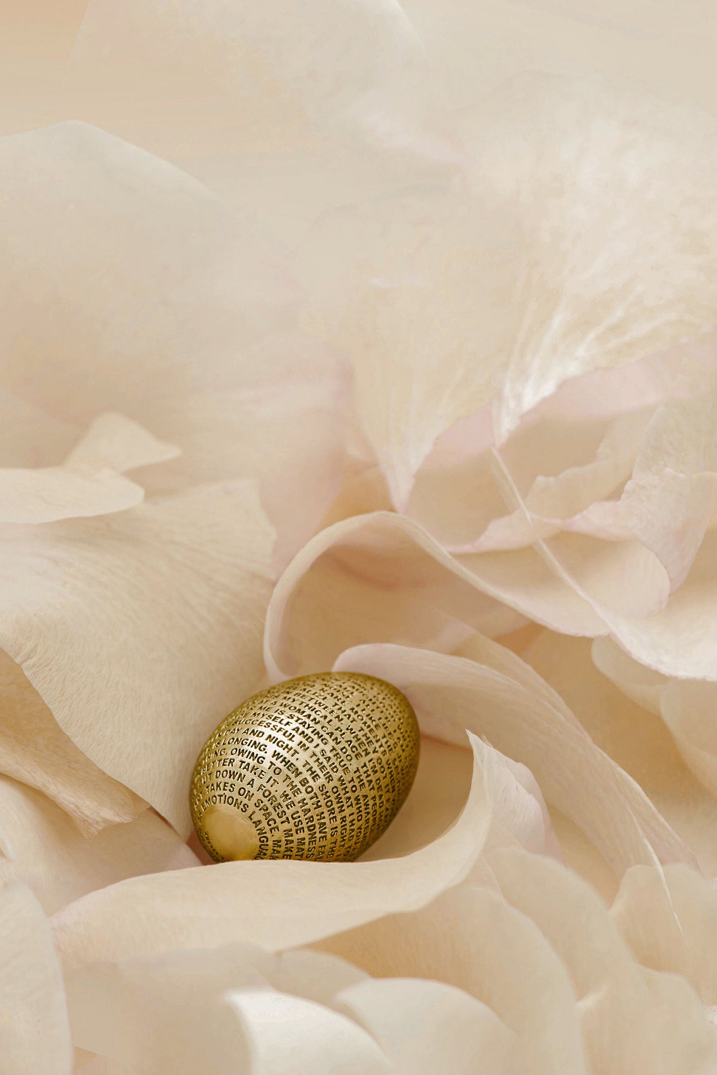 Jet McQuiston, Vital Signs - Mythical House of Inspiration Pendant