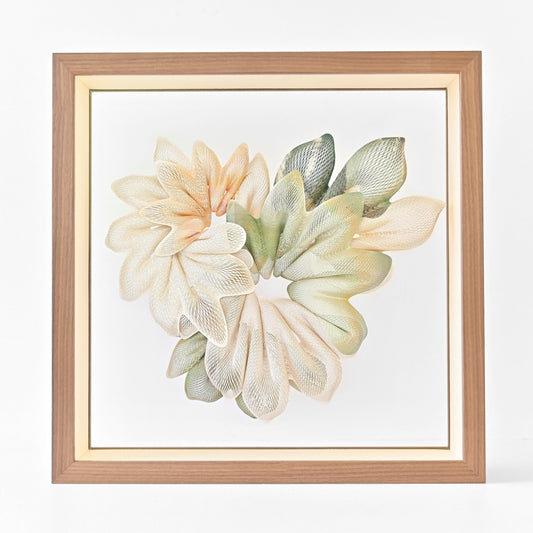 Kuniko Maeda, Frosted Camellia